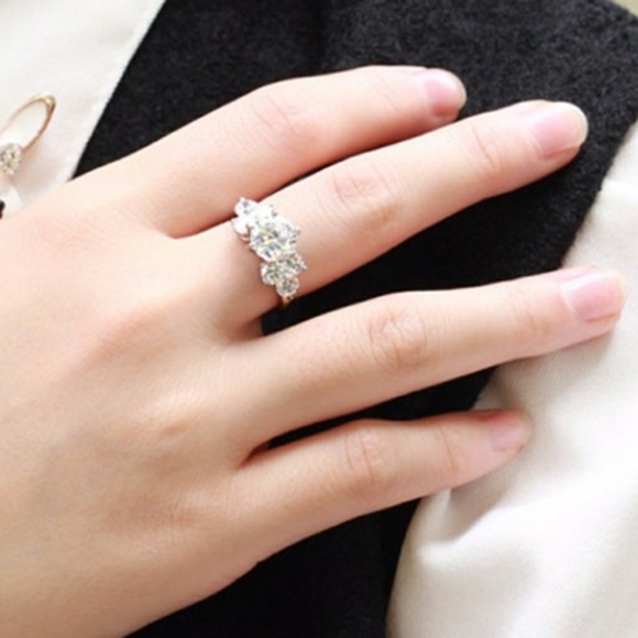 NWT Cz Stainless Steel Cz Engagement Ring Size 5 - Picture 5 of 8